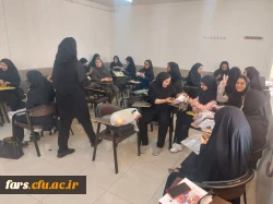 کارگاه کار با گل رُسدر مرکز زینب کبری کازرون 3