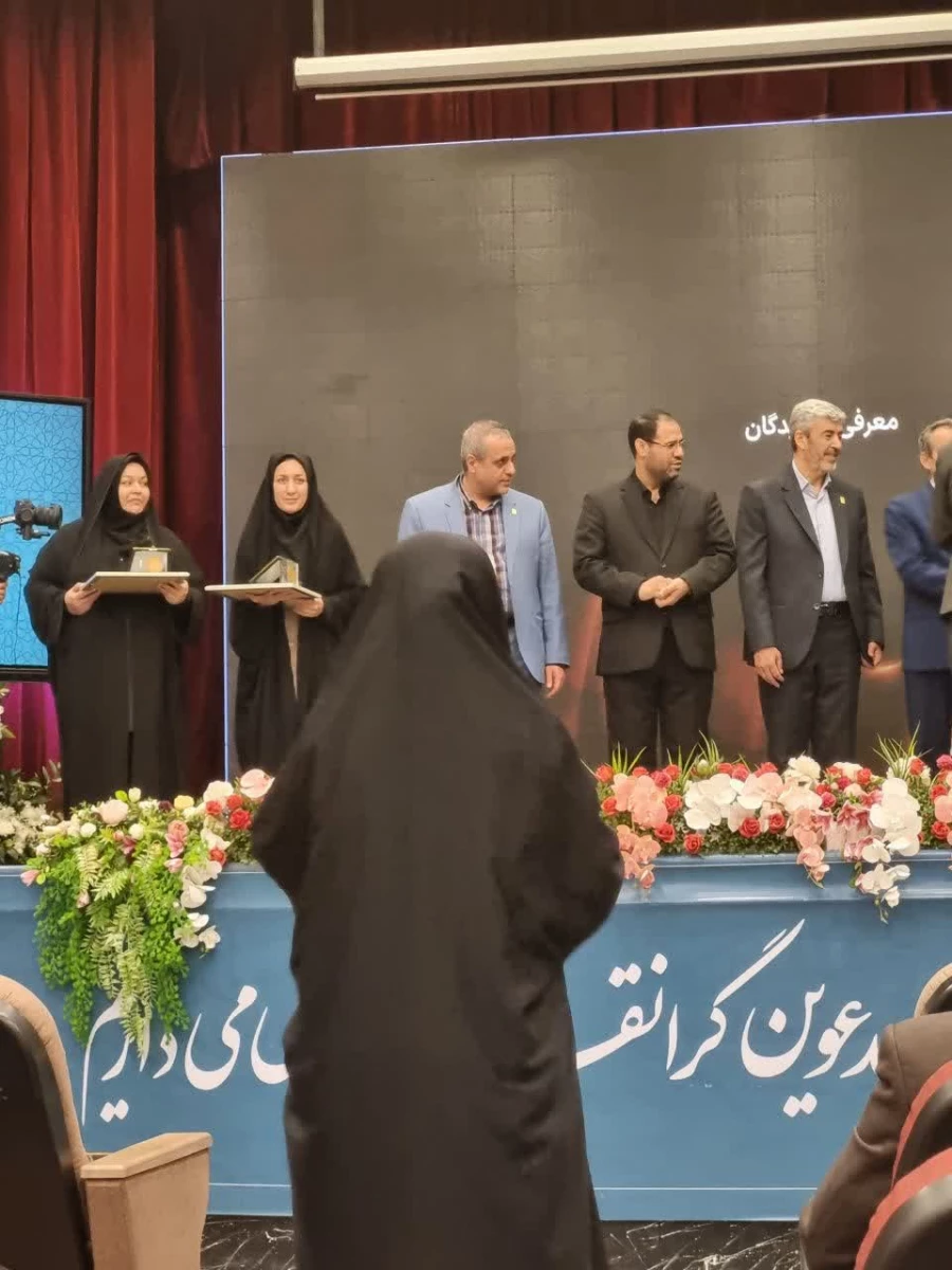 درخشش  دانشگاه فرهنگیان فارس در دوازدهمین جشنواره ملی پژوهش و فناوری دانشگاه فرهنگیان 8