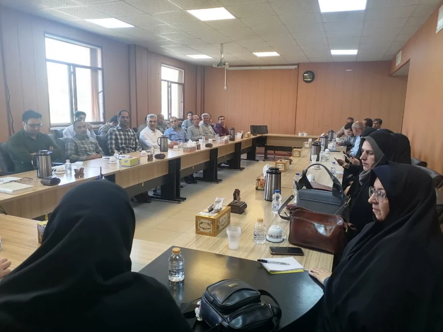 دوره آموزشی معاونین، کارشناسان مالی، کارپردازان، و انبار داران پردیس ها و مراکز دانشگاه فرهنگیان استان فارس 4