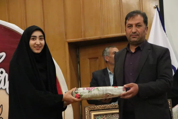 آئین تجلیل از برگزیدگان یازدهمین جشنواره تدریس برتر ( مرحله استانی) سال تحصیلی 1402_1403 16