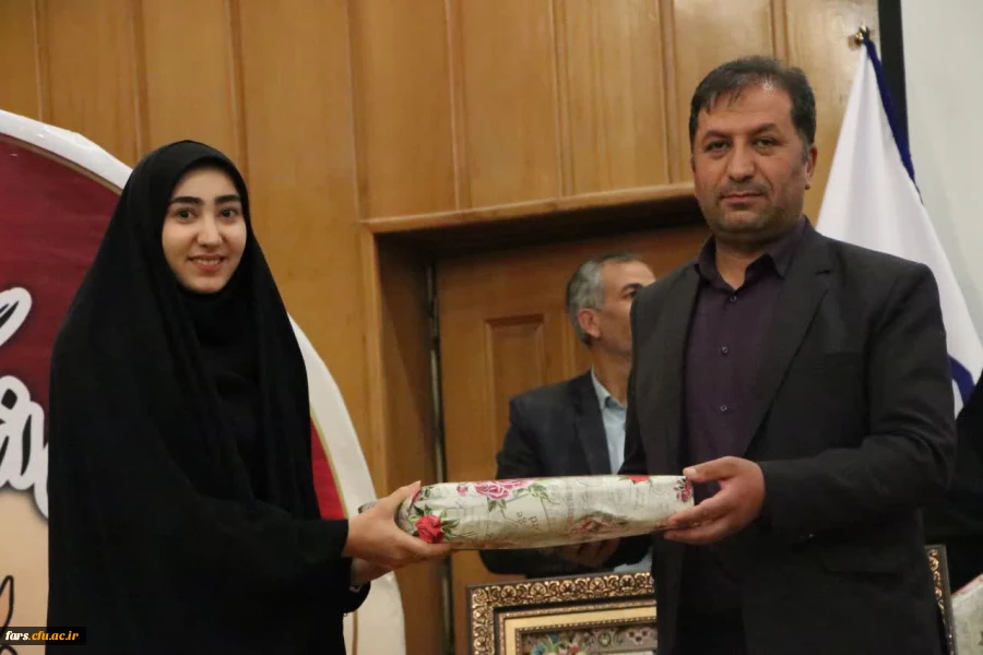 آئین تجلیل از برگزیدگان یازدهمین جشنواره تدریس برتر ( مرحله استانی) سال تحصیلی 1402_1403 16