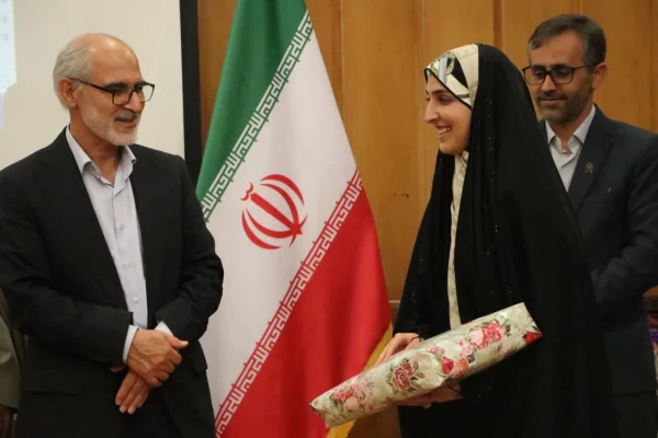 آئین تجلیل از برگزیدگان یازدهمین جشنواره تدریس برتر ( مرحله استانی) سال تحصیلی 1402_1403 17