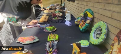 نمایشگاه آثار هنری کارگاه های سه گانه رنگ شناسی، حجم سازی و طراحی