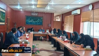 نشست اعضا هیأت علمی دانشگاه فرهنگیان استان فارس  با مرادی مدیر ارتباط با جامعه و همکاری های علمی و پژوهشی دانشگاه