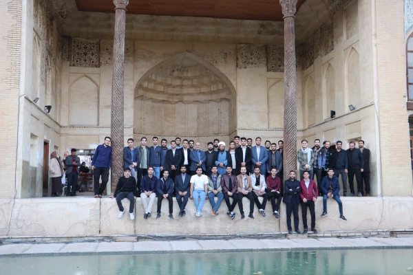 سومین همایش فعالان قرآنی دانشگاه فرهنگیان کشور در حرم احمد ابن موسی (ع) برگزار شد 3