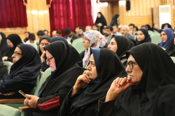 طرح تعالی تدریس در استان فارس به اجرا درآمد

 3