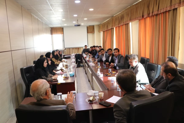 جلسه سرپرست دانشگاه فرهنگیان با اعضای شورای صنفی برگزار شد  6