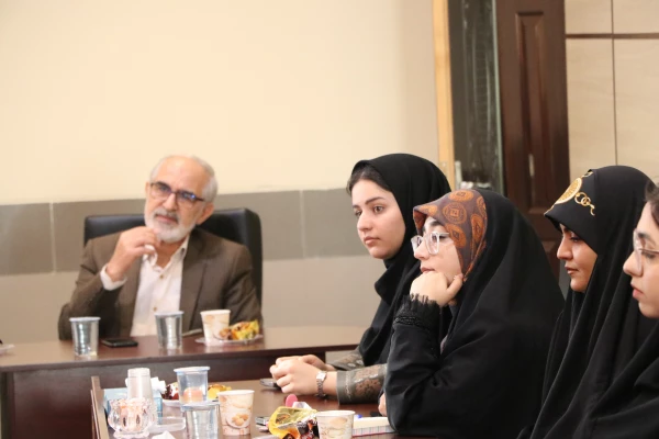 جلسه سرپرست دانشگاه فرهنگیان با اعضای شورای صنفی برگزار شد  7