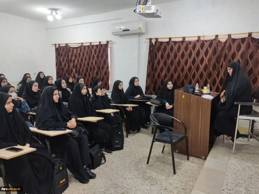 کارگاه آموزشی پیشگیری از آسیب های اجتماعی در پردیس شهید باهنر برگزار شد 3