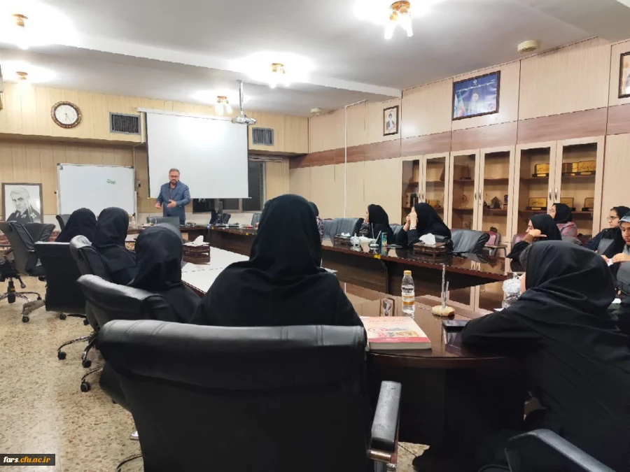 کارگاه آموزشی پیشگیری از آسیب های اجتماعی در پردیس شهید باهنر برگزار شد 5