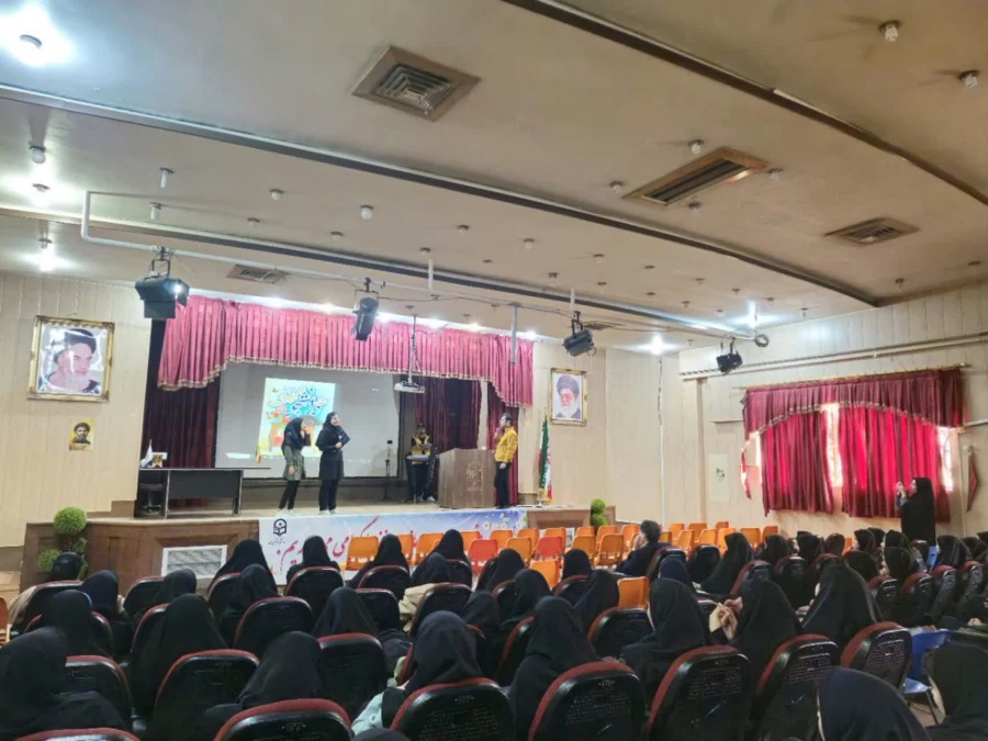 برگزاری مراسم روز دانشجو در پردیس شهید باهنر فارس

 4