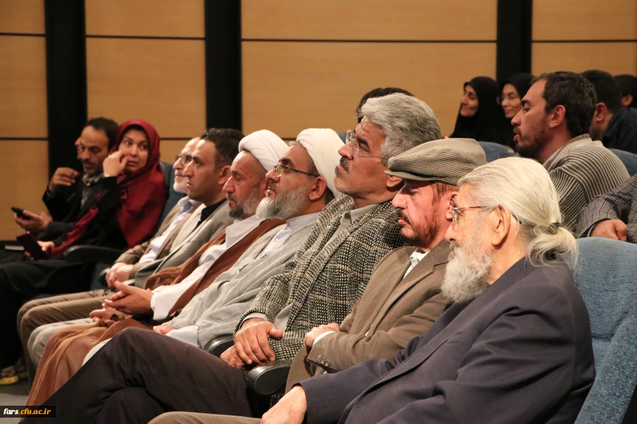 رونمایی نخستین قرآن کتابت شده استاد پیروزنیا در شیراز 4