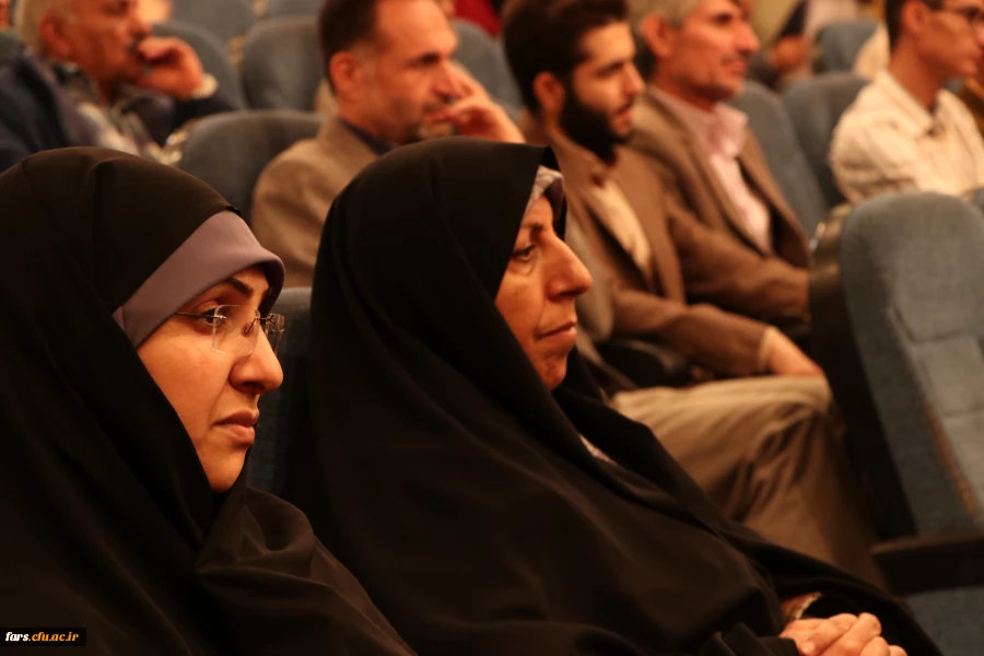 رونمایی نخستین قرآن کتابت شده استاد پیروزنیا در شیراز 7