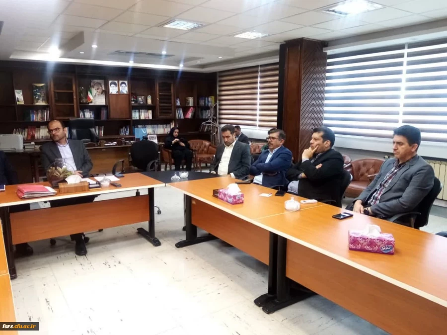 دیدار مسئولان و همکاران دانشگاه فرهنگیان استان فارس با مدیر کل اداره نوسازی مدارس استان
 3