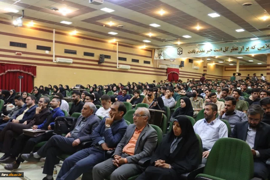 کارگاه هوش مصنوعی فرصت ها و آسیب ها با تدریس دکتر مصطفی ضابط و حضور مسئولین استانی و روسای پردیس هاو مراکز 3