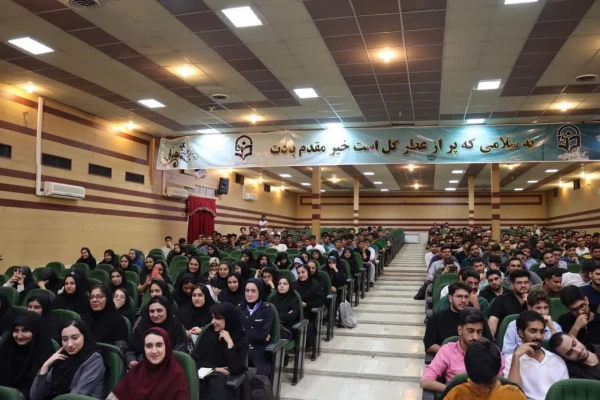 کارگاه هوش مصنوعی فرصت ها و آسیب ها با تدریس دکتر مصطفی ضابط و حضور مسئولین استانی و روسای پردیس هاو مراکز 6