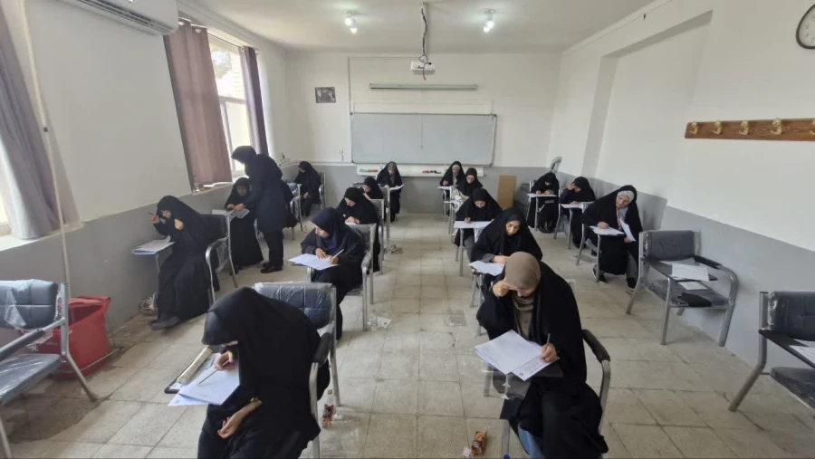 بازدید دکتر علی شیروانی شیری سرپرست دانشگاه فرهنگیان فارس از روند برگزاری آزمون سراسری"ارزشیابی صلاحیت حرفه ی معلمی مهارت آموزان" (اصلح) در پردیس شهید رجایی 4