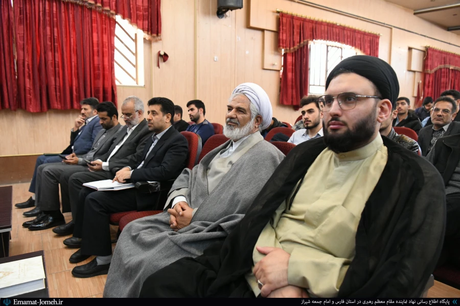 استقبال از دانشجومعلمان استعدادهای برتر قرآنی، علمی، فرهنگی، ورزشی و هنری ورودی ۱۴۰۴ دانشگاه فرهنگیان استان فارس در دیدار با آیت الله دژکام (نماینده ولی فقیه در استان فارس و امام جمعه شیراز)
 4