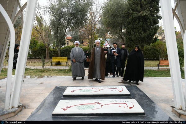 استقبال از دانشجومعلمان استعدادهای برتر قرآنی، علمی، فرهنگی، ورزشی و هنری ورودی ۱۴۰۴ دانشگاه فرهنگیان استان فارس در دیدار با آیت الله دژکام (نماینده ولی فقیه در استان فارس و امام جمعه شیراز)
 10