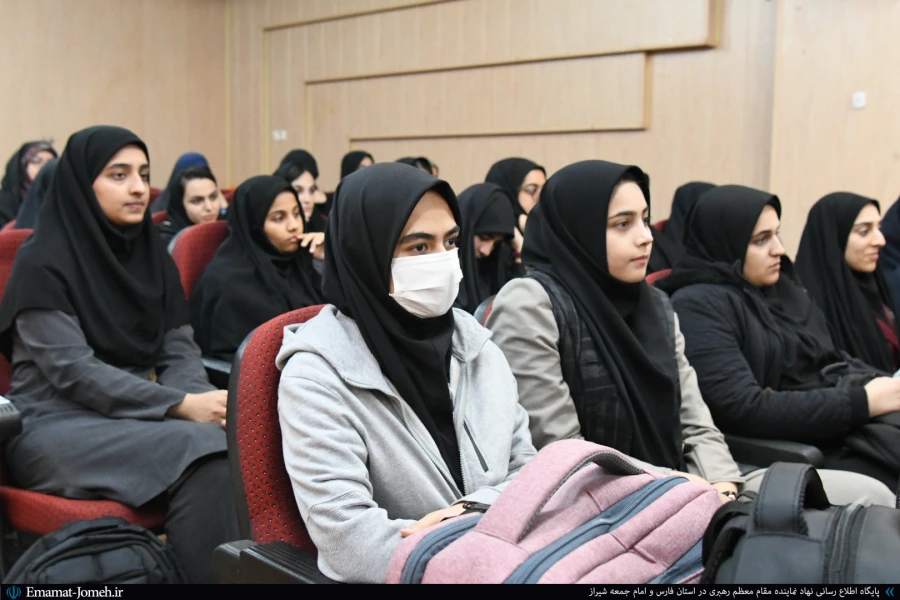 استقبال از دانشجومعلمان استعدادهای برتر قرآنی، علمی، فرهنگی، ورزشی و هنری ورودی ۱۴۰۴ دانشگاه فرهنگیان استان فارس در دیدار با آیت الله دژکام (نماینده ولی فقیه در استان فارس و امام جمعه شیراز)
 15