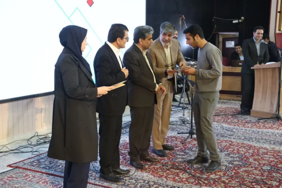 همایش استانی تجلیل از فعالان و برگزیدگان عرصه پژوهش و فناوری 4