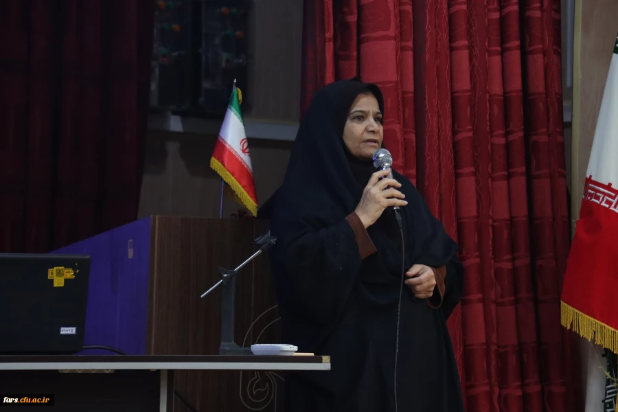 هم افزایی دانش و تعالی در دوره توانمندسازی دبیران کانون ها و انجمن های دانشجویی دانشگاه فرهنگیان فارس 16