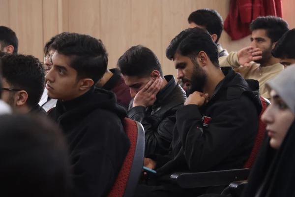 هم افزایی دانش و تعالی در دوره توانمندسازی دبیران کانون ها و انجمن های دانشجویی دانشگاه فرهنگیان فارس 38