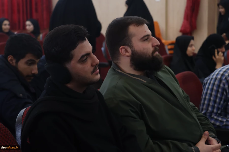 هم افزایی دانش و تعالی در دوره توانمندسازی دبیران کانون ها و انجمن های دانشجویی دانشگاه فرهنگیان فارس 41