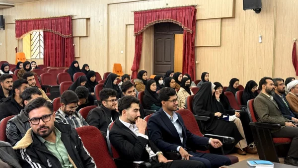 هم افزایی دانش و تعالی در دوره توانمندسازی دبیران کانون ها و انجمن های دانشجویی دانشگاه فرهنگیان فارس 46