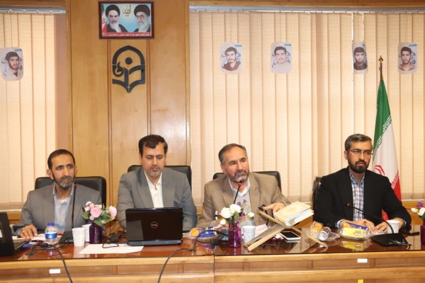 نشست علمی _ترویجی «بصیرت در دنیای امروز» با تأکید بر نقش اساتید در دانشگاه فرهنگیان فارس 2