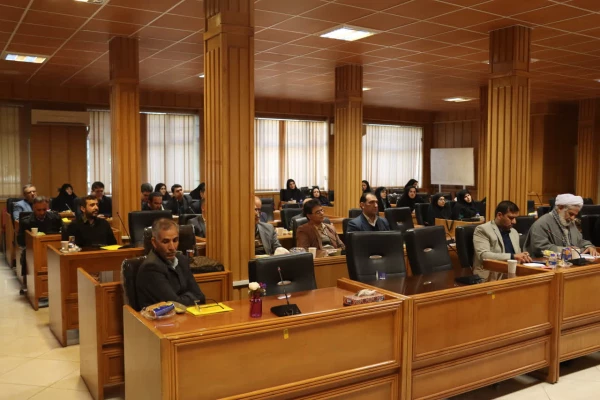 نشست علمی _ترویجی «بصیرت در دنیای امروز» با تأکید بر نقش اساتید در دانشگاه فرهنگیان فارس 5