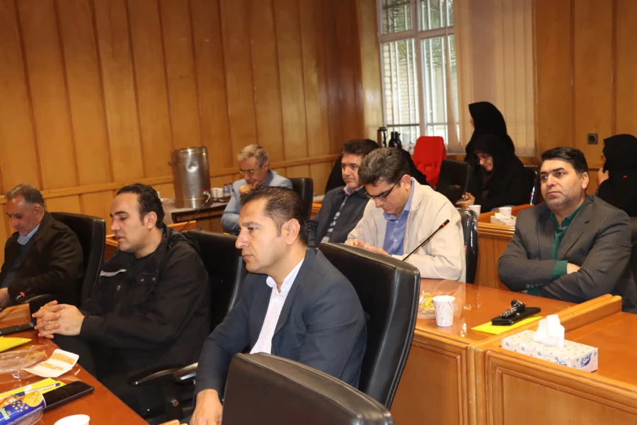 نشست علمی _ترویجی «بصیرت در دنیای امروز» با تأکید بر نقش اساتید در دانشگاه فرهنگیان فارس 6