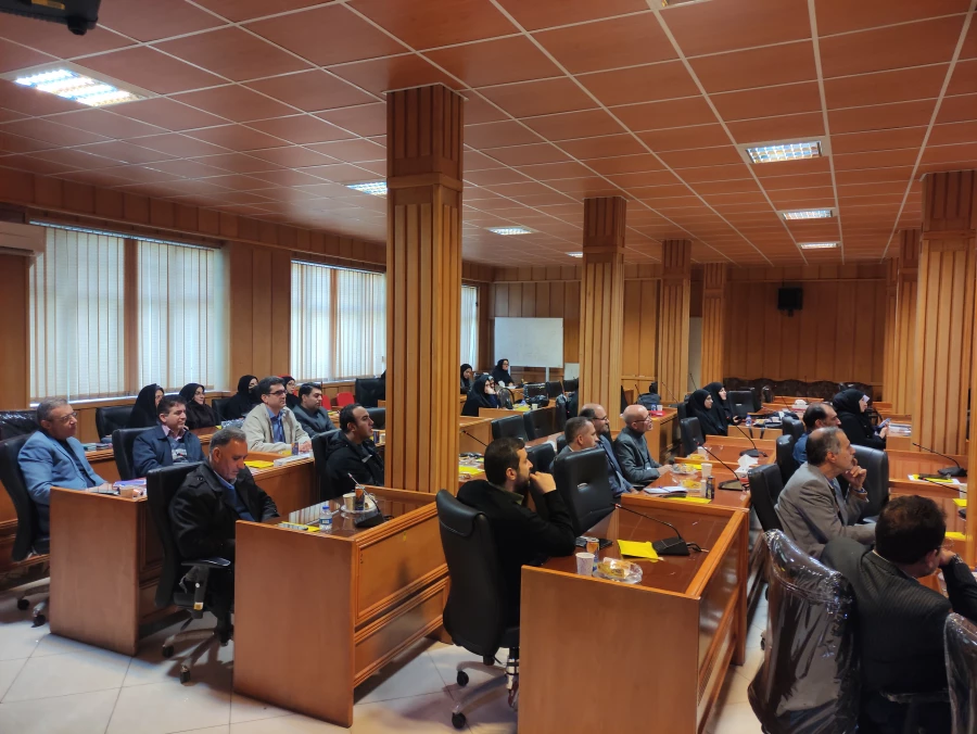 نشست علمی _ترویجی «بصیرت در دنیای امروز» با تأکید بر نقش اساتید در دانشگاه فرهنگیان فارس 18