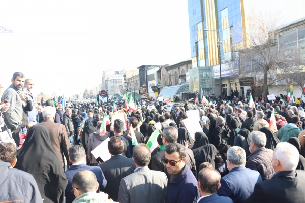 دانشگاه فرهنگیان فارس در حماسه ۲۲ دی ماه همراه آحاد ملت ایران اسلامی فریاد بصیرت، استقامت و استکبارستیزی سر داد
 5