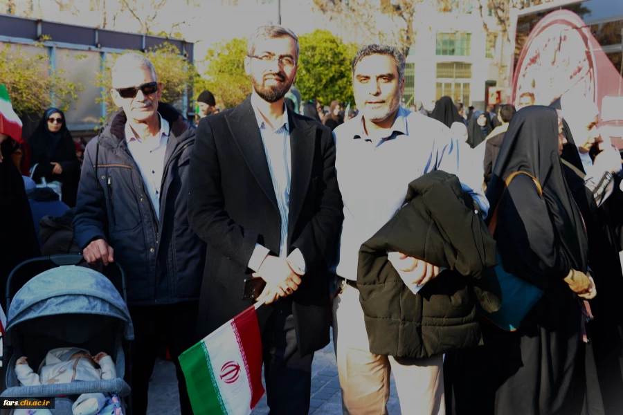 دانشگاه فرهنگیان فارس در حماسه ۲۲ دی ماه همراه آحاد ملت ایران اسلامی فریاد بصیرت، استقامت و استکبارستیزی سر داد
 8