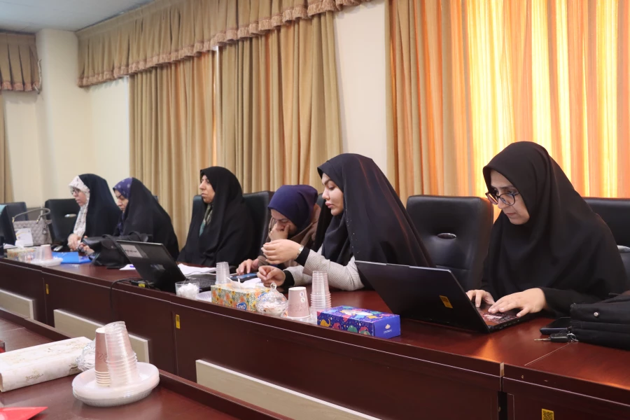 جلسه بررسی و نحوه اجرای آزمون پایانی نیمسال تحصیلی 1405-1404 به صورت مجازی و در بستر سامانهLMS 5