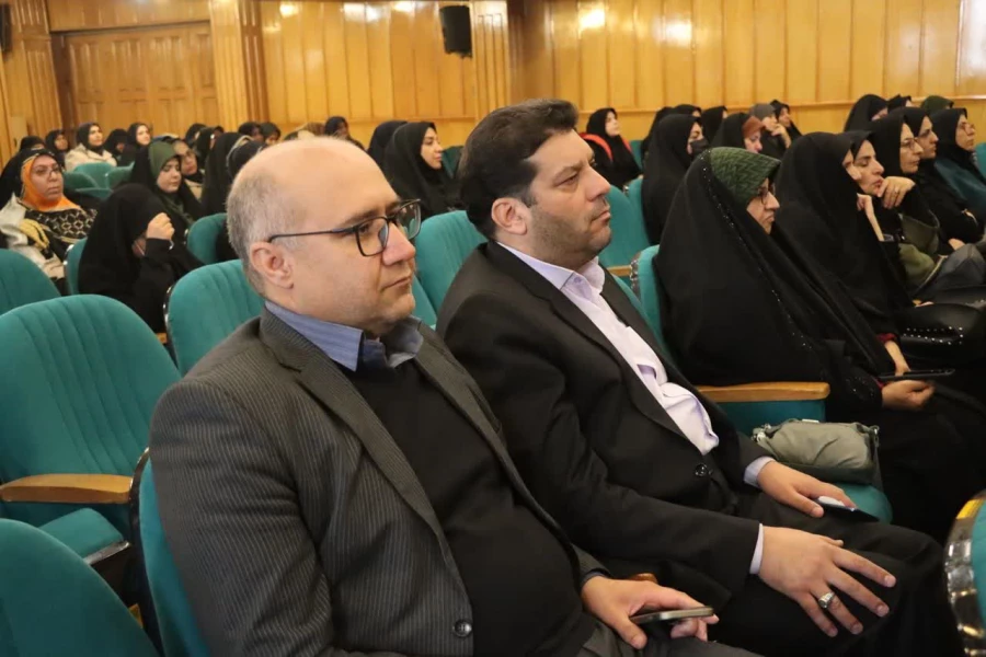 برگزاری کارگاه "خودسازی، جامعه پردازی و تمدن سازی" با هدف تبیین جایگاه دانشگاه فرهنگیان در تربیت نسل آینده  7