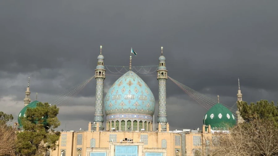  حضور فعال دانشجومعلمان فارس در طرح خادم یاری مسجد مقدس جمکران در ایام نیمه شعبان 3