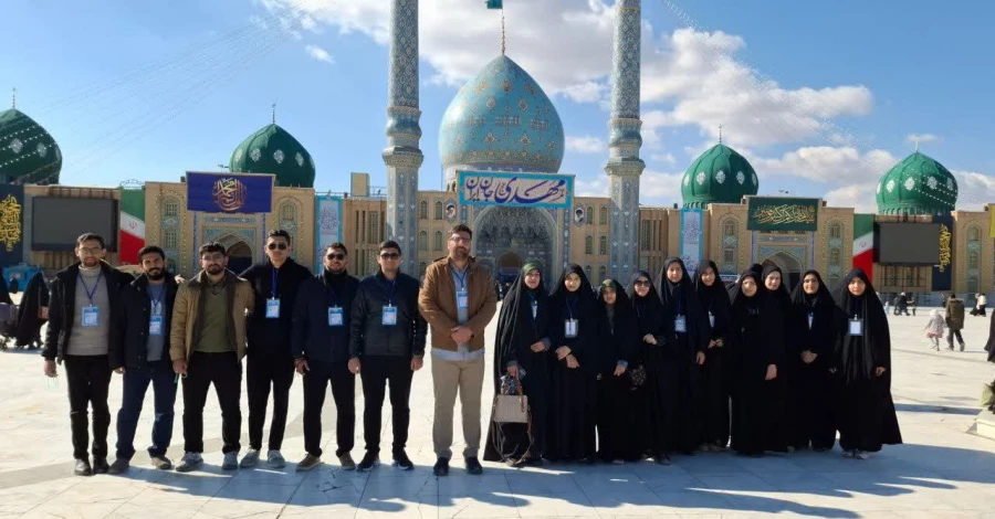  حضور فعال دانشجومعلمان فارس در طرح خادم یاری مسجد مقدس جمکران در ایام نیمه شعبان 4