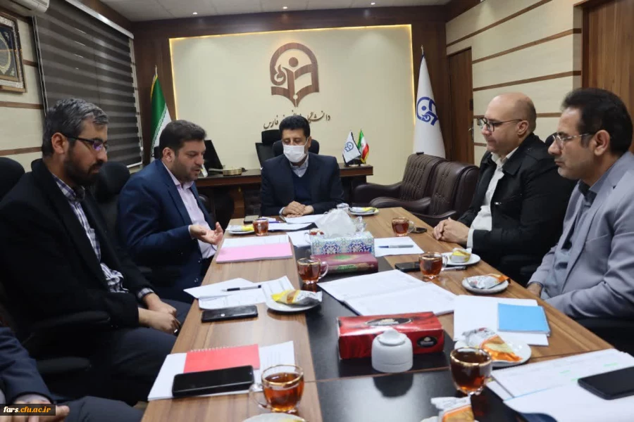 ساختار جدید سازمانی دانشگاه فرهنگیان فارس در سه دانشکده علوم انسانی،علوم تربیتی و علوم پایه و چهار معاونت برنامه ریزی و توسعه منابع،آموزش و پژوهش،امور دانشجویان و فرهنگی،تربیتی مستقر می شود. 2