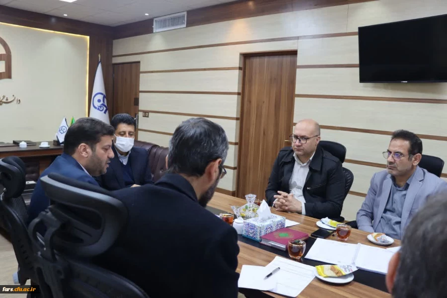 ساختار جدید سازمانی دانشگاه فرهنگیان فارس در سه دانشکده علوم انسانی،علوم تربیتی و علوم پایه و چهار معاونت برنامه ریزی و توسعه منابع،آموزش و پژوهش،امور دانشجویان و فرهنگی،تربیتی مستقر می شود. 7