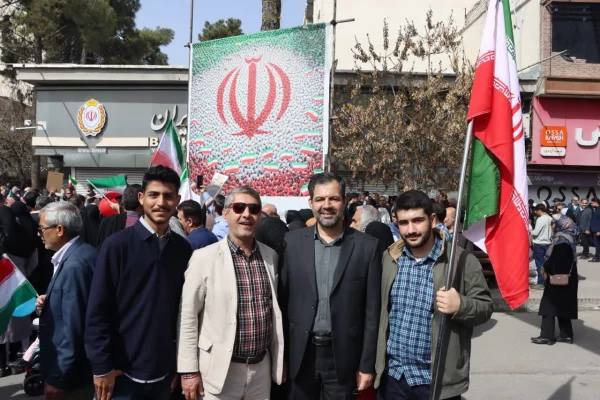 گزارش تصویری | حضور پرشور دانشگاه فرهنگیان فارس در راهپیمایی ۲۲ بهمن 2