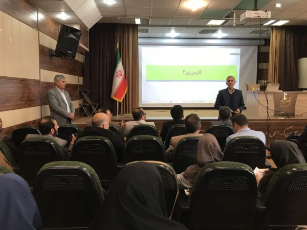  کارگاه های آموزشی درس کارورزی۲ و ۴ در پردیس شهید رجایی شیراز 4