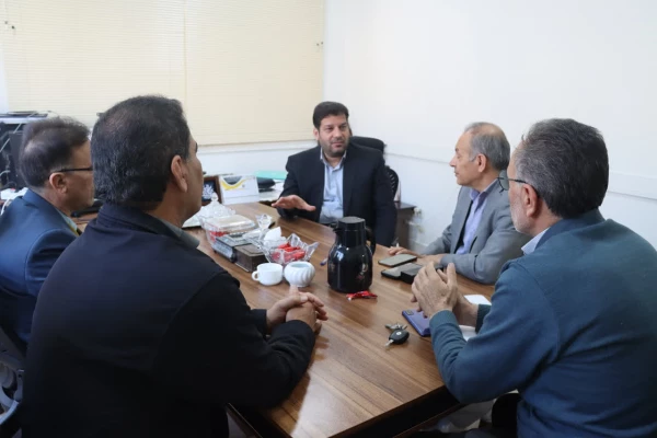 هیئت مدیره صندوق وام وحدت دانشگاه فرهنگیان فارس  تشکیل جلسه داد.
 2