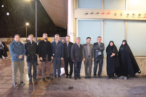  دانشگاه فرهنگیان فارس پای کار ایران ایستاده است  
 4