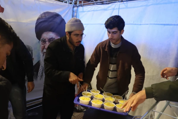  دانشگاه فرهنگیان فارس پای کار ایران ایستاده است  
 2