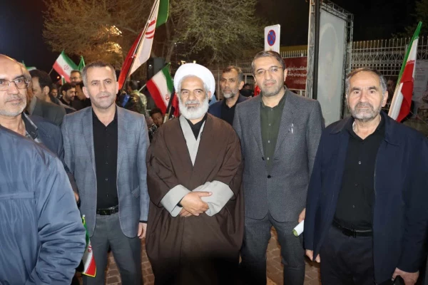 اجتماع عظیم دانشگاهیان استان فارس در پی شهادت قائد امت؛ رهبر شهید انقلاب اسلامی حضرت آیت الله العظمی امام خامنه ای (قدس سره الشریف) و بیعت با رهبر عالیقدر و عظیم الشأن انقلاب اسلامی حضرت آیت الله العظمی امام سید مجتبی خامنه ای (حفظه الله) 5