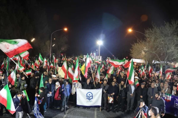  اجتماع عظیم دانشگاهیان استان فارس در پی شهادت قائد امت؛ رهبر شهید انقلاب اسلامی حضرت آیت الله العظمی امام خامنه ای (قدس سره الشریف) و بیعت با رهبر عالیقدر و عظیم الشأن انقلاب اسلامی حضرت آیت الله العظمی امام سید مجتبی خامنه ای (حفظه الله) 16