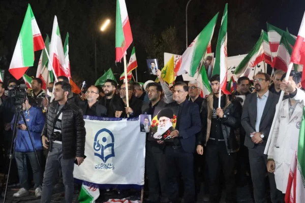  اجتماع عظیم دانشگاهیان استان فارس در پی شهادت قائد امت؛ رهبر شهید انقلاب اسلامی حضرت آیت الله العظمی امام خامنه ای (قدس سره الشریف) و بیعت با رهبر عالیقدر و عظیم الشأن انقلاب اسلامی حضرت آیت الله العظمی امام سید مجتبی خامنه ای (حفظه الله) 19