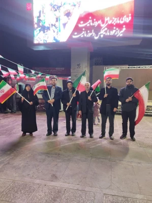 حرکت کاروان خودرویی کارکنان واحددانشگاهی سلمان فارسی شیراز 
 2